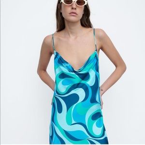 Zara print dress 
super cute perfect for a festival like govball
BNWT
